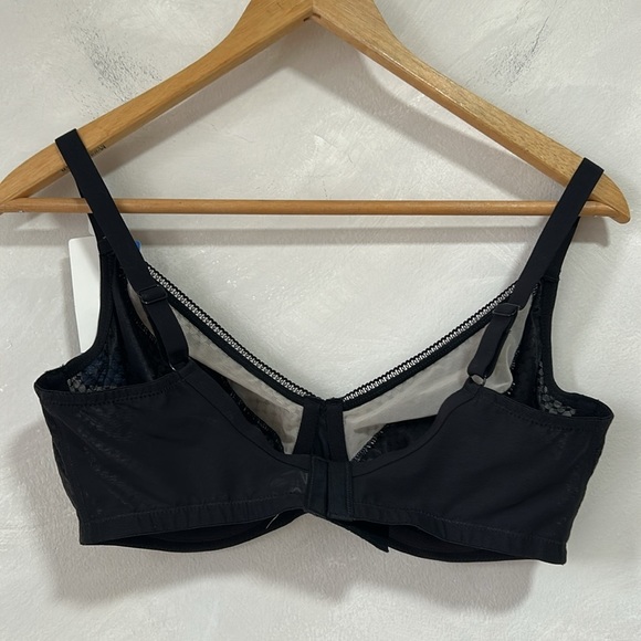 NWT Wonderbra Women's black perfect shape t-shirt bra Unlined 36DD - Picture 6 of 7
